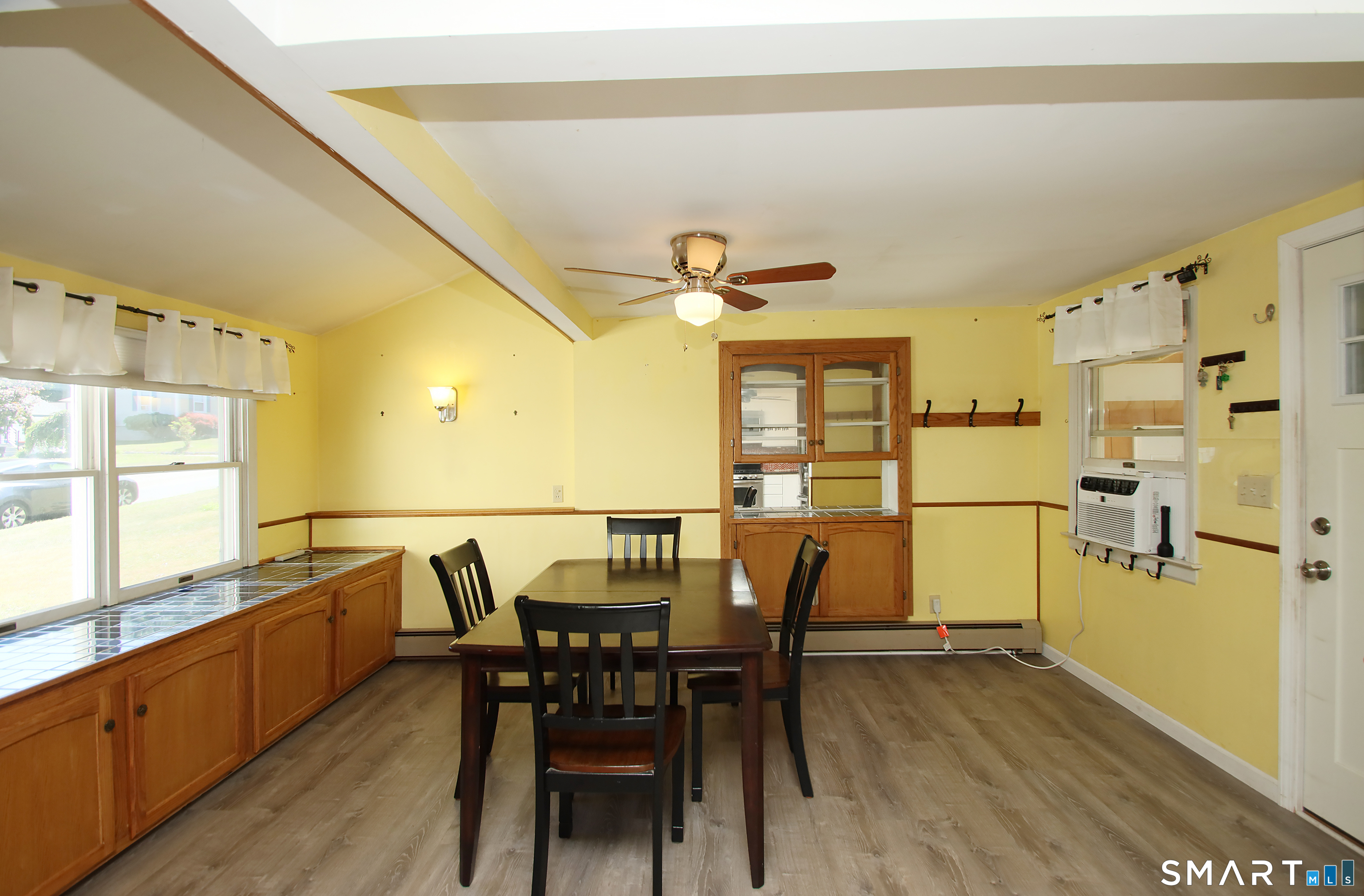 11 Forest Road Wallingford, CT 06492 - Photo 6 of 27