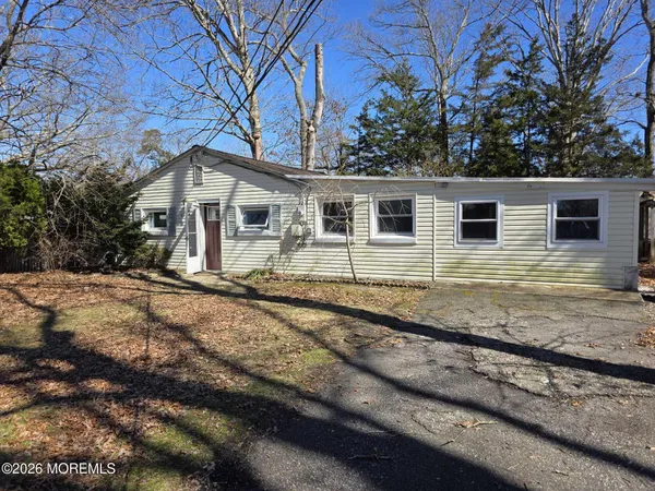 $2,900 | 1145 Kenton Drive, Toms River, NJ 08753