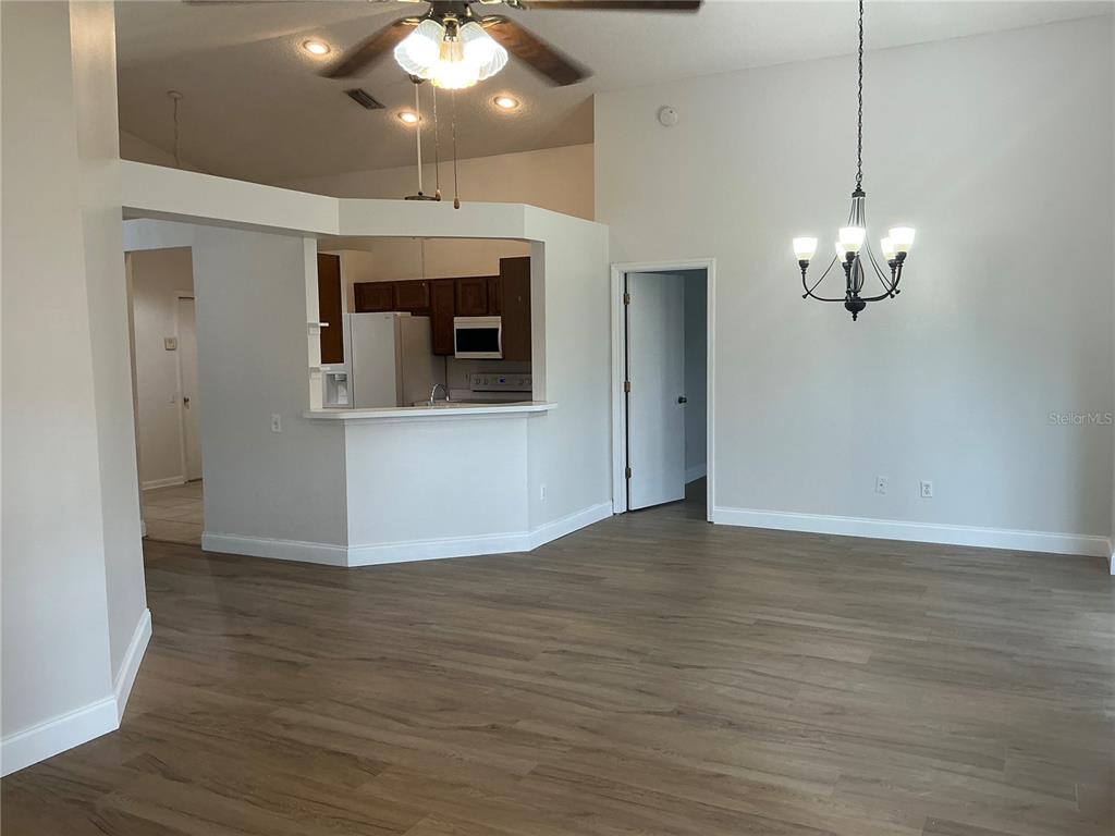 216 Island Water Way Apollo Beach, FL 33572 - Photo 11 of 35