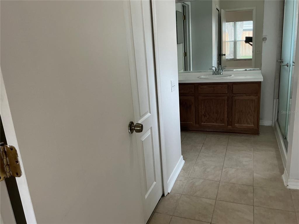 216 Island Water Way Apollo Beach, FL 33572 - Photo 17 of 35