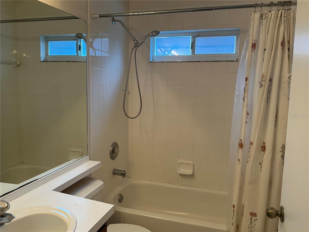 216 Island Water Way Apollo Beach, FL 33572 - Photo 26 of 35