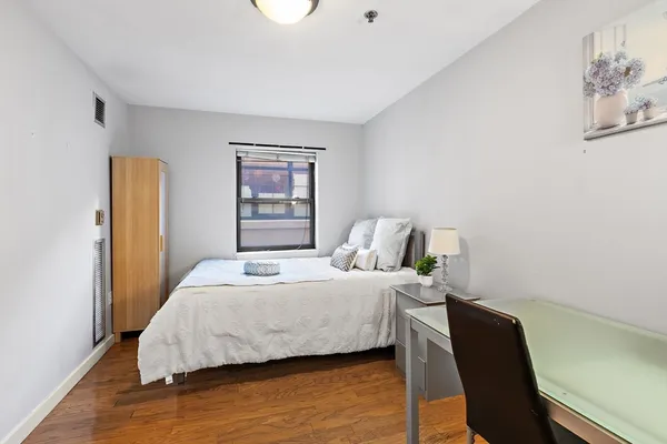 $930,000 | 534 Commonwealth Avenue, Unit 3A, Boston, MA 02215