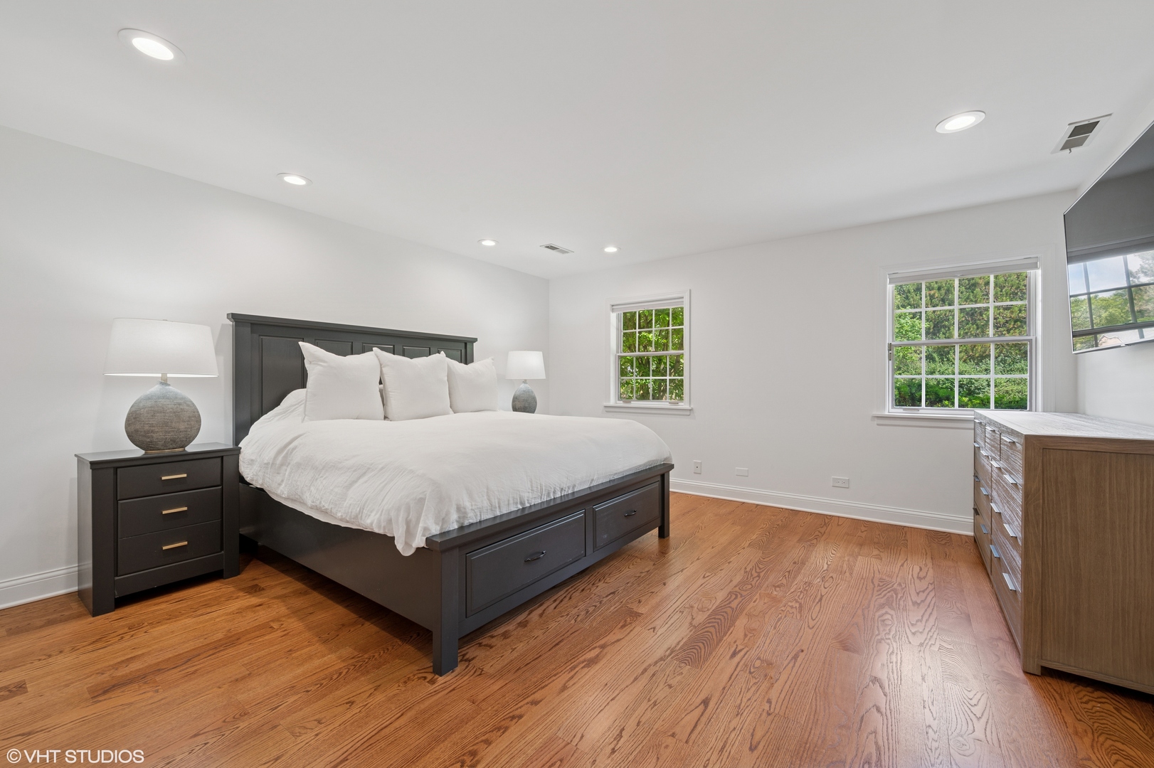 1560 Tower Road Winnetka, IL 60093 - Photo 15 of 27 a bedroom with a bed and window