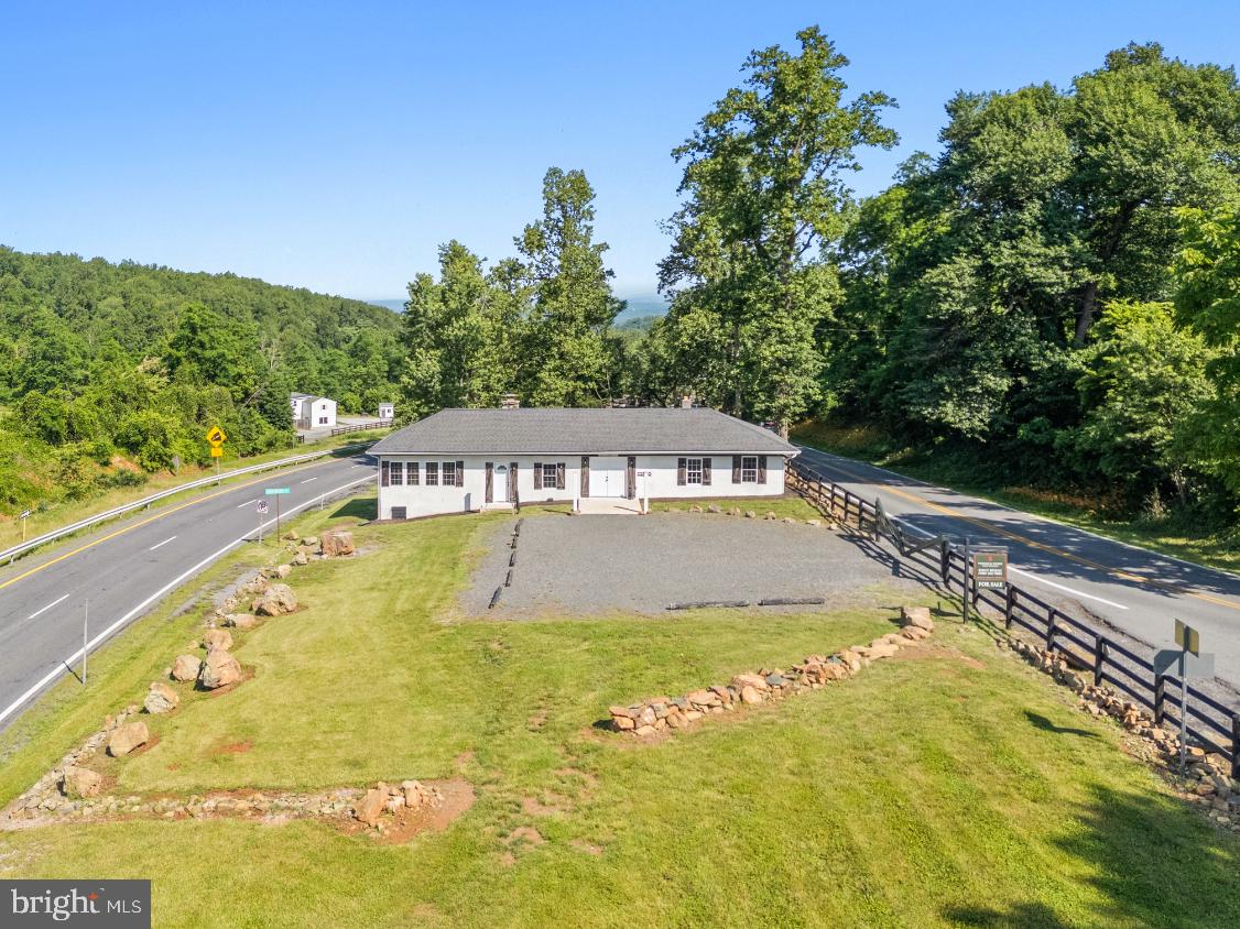 22540 Blue Ridge Mountain Road Paris, VA 20130 - Photo 6 of 42