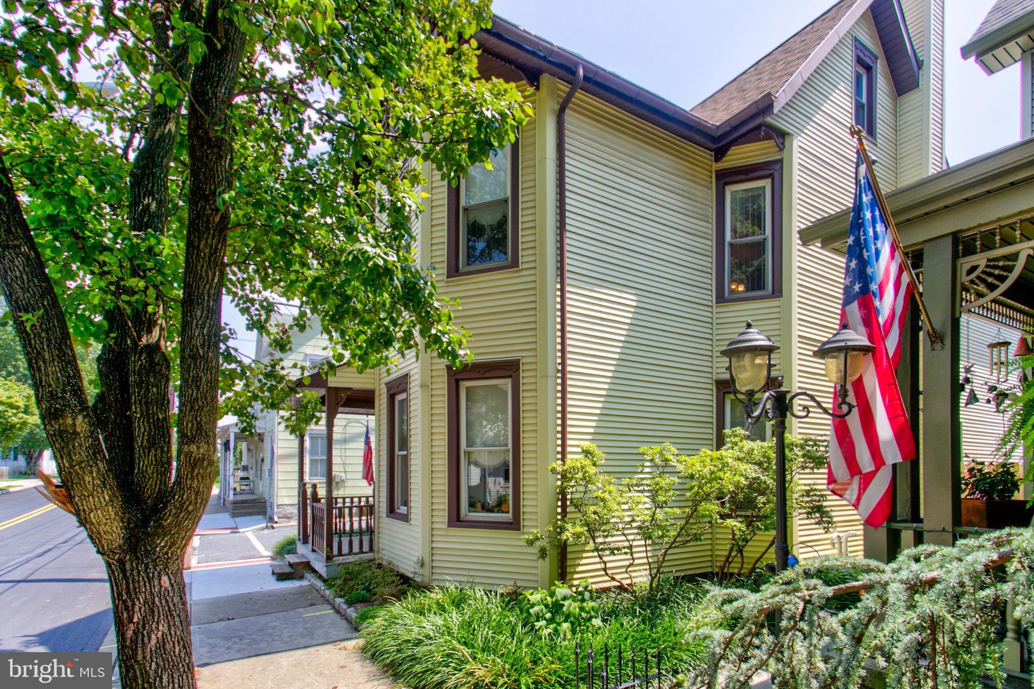114 West Orange Street Lititz, PA 17543 - Photo 3 of 56 Gallery Image 3