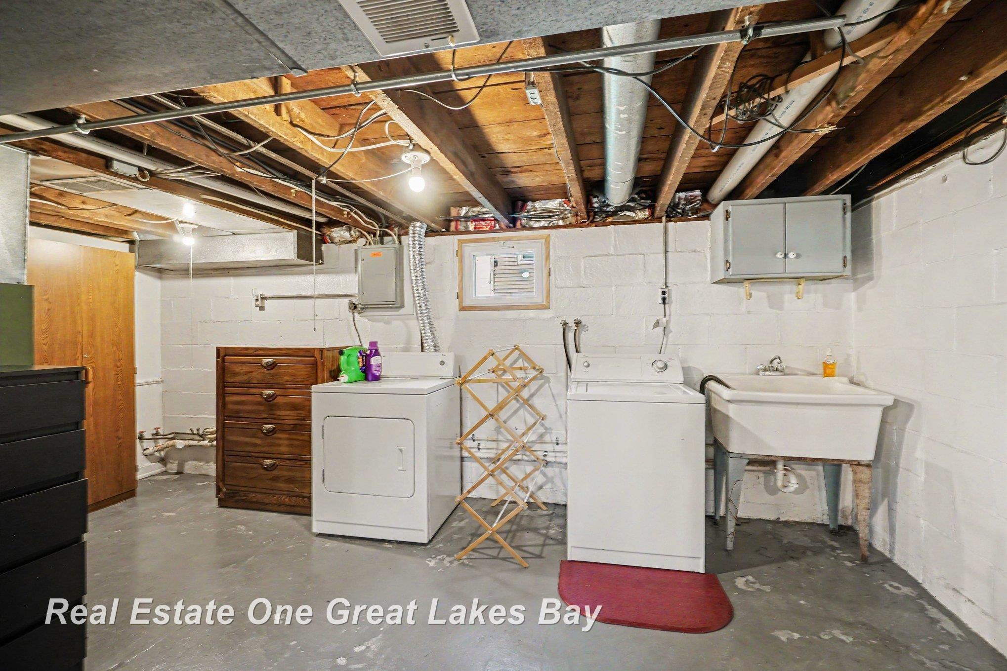 1008 South Sherman Street Bay City, MI 48708 - Photo 22 of 29 Gallery Image 22