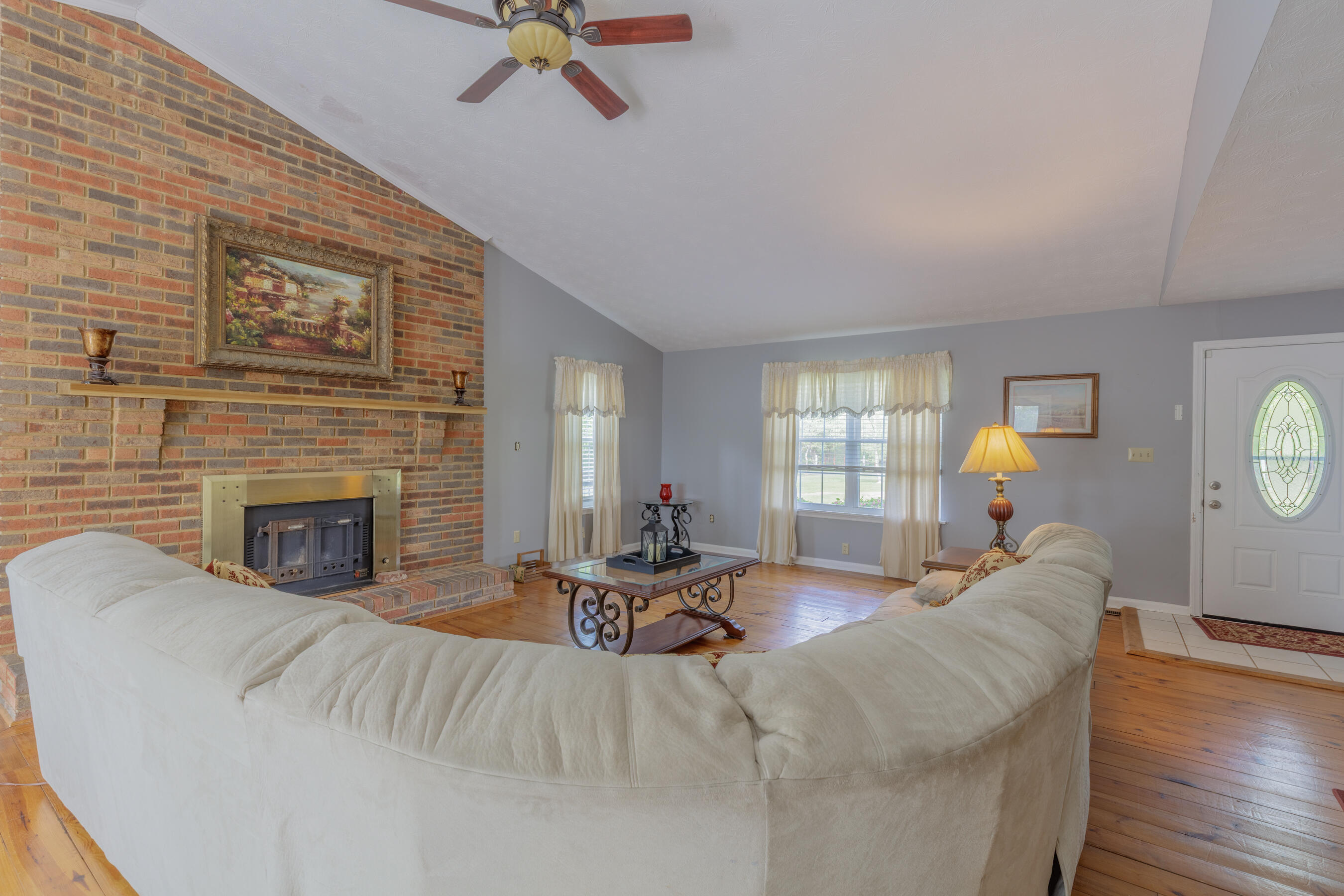 197 Lynn Trail LaFayette, GA 30728 - Photo 10 of 51 Large family room
