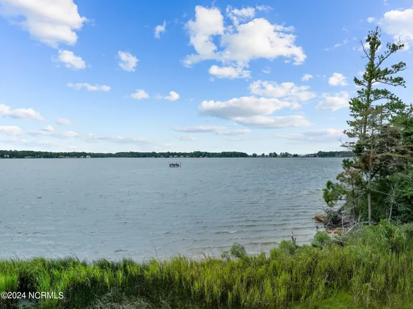 $1,400,000 | 0 Blue Heron Drive, Bayboro, NC 28515