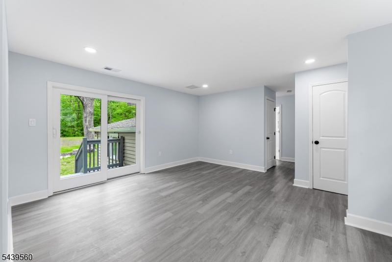 20 Cooper Lane Chester, NJ 07930 - Photo 18 of 23