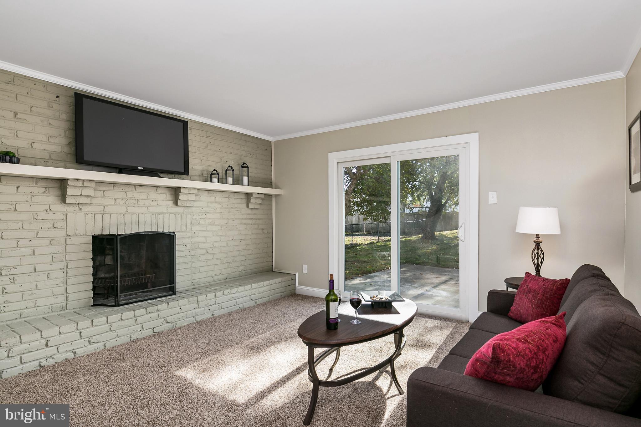 23 Vicksburg Road Clementon, NJ 08021 - Photo 14 of 35 Family Room