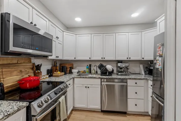 $865,000 | 135 Garden Street, Unit 7, Hoboken, NJ 07030