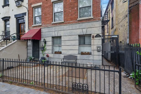$865,000 | 135 Garden Street, Unit 7, Hoboken, NJ 07030