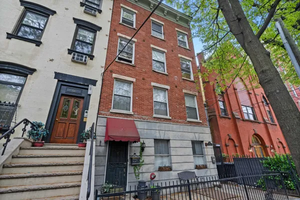 $865,000 | 135 Garden Street, Unit 7, Hoboken, NJ 07030
