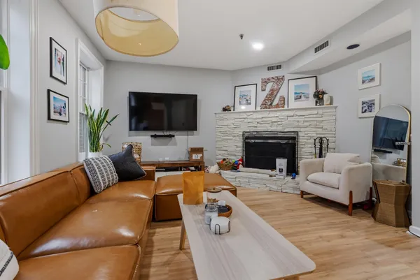 $865,000 | 135 Garden Street, Unit 7, Hoboken, NJ 07030