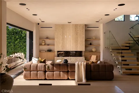 $4,094,000 | 4140 Kraft Avenue, Studio City, CA 91604