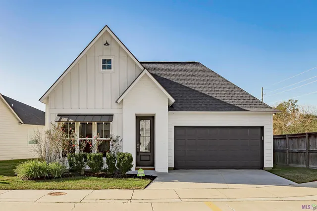 $330,000 | 8810 Southlawn Drive, Baton Rouge, LA 70810