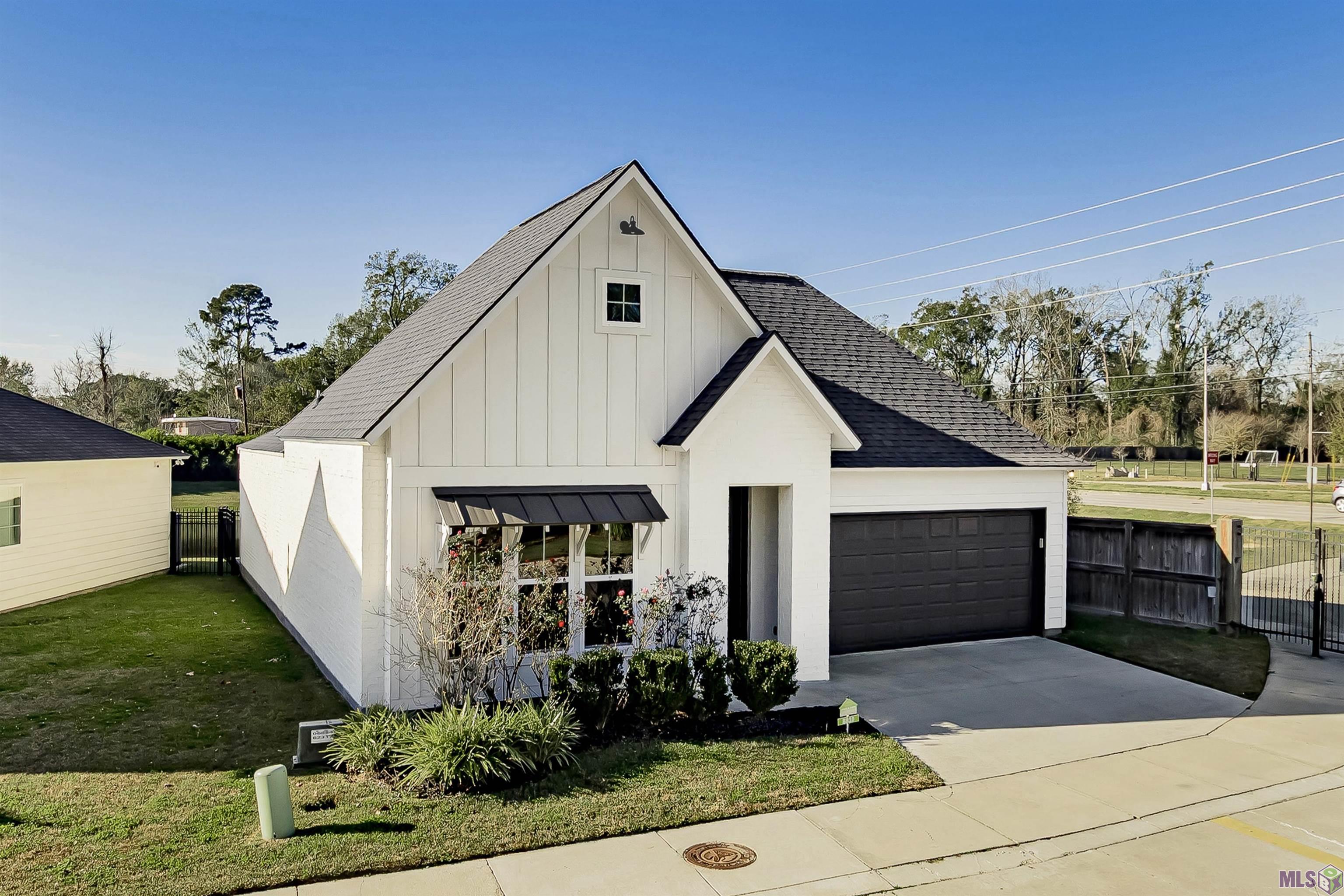 8810 Southlawn Drive Baton Rouge, LA 70810 - Photo 2 of 24