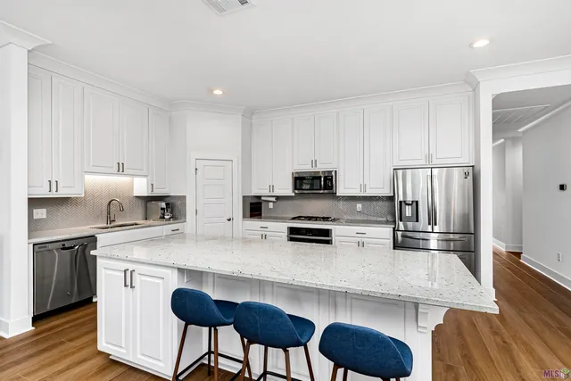 $320,000 | 8810 Southlawn Drive, Baton Rouge, LA 70810