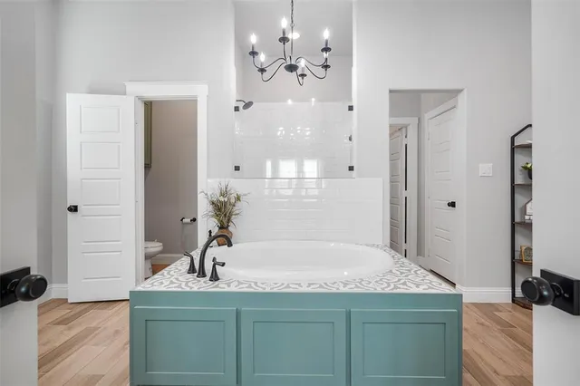 $675,000 | 108 Southwood Drive, Burleson, TX 76028