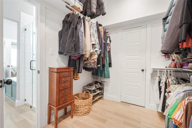 $675,000 | 108 Southwood Drive, Burleson, TX 76028