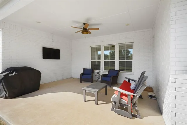 $675,000 | 108 Southwood Drive, Burleson, TX 76028