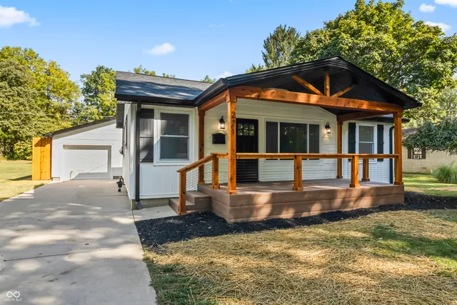 $275,000 | 221 South Alfonte Street, Ingalls, IN 46048