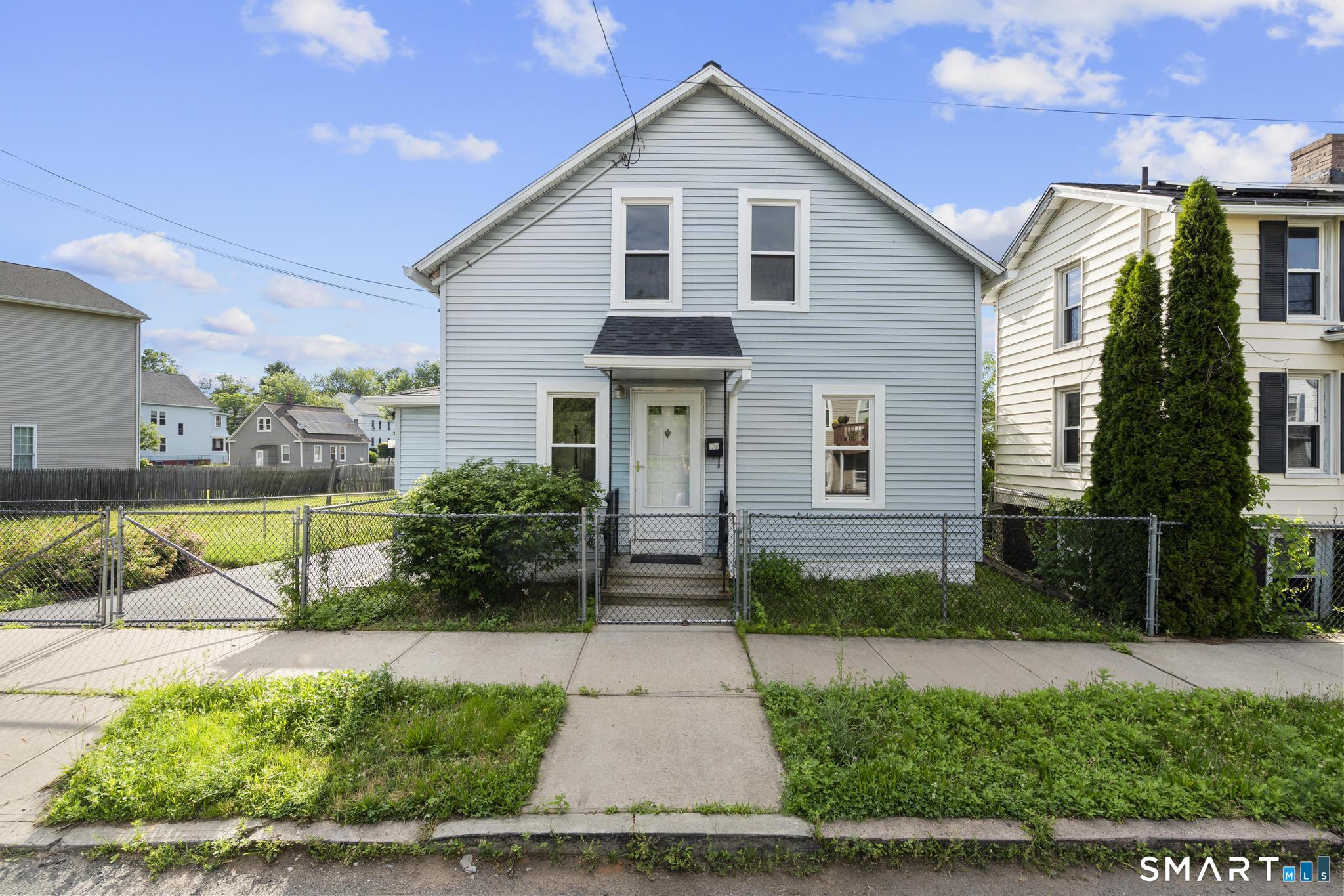 39 Edwards Street Hamden, CT 06517 - Photo 2 of 17
