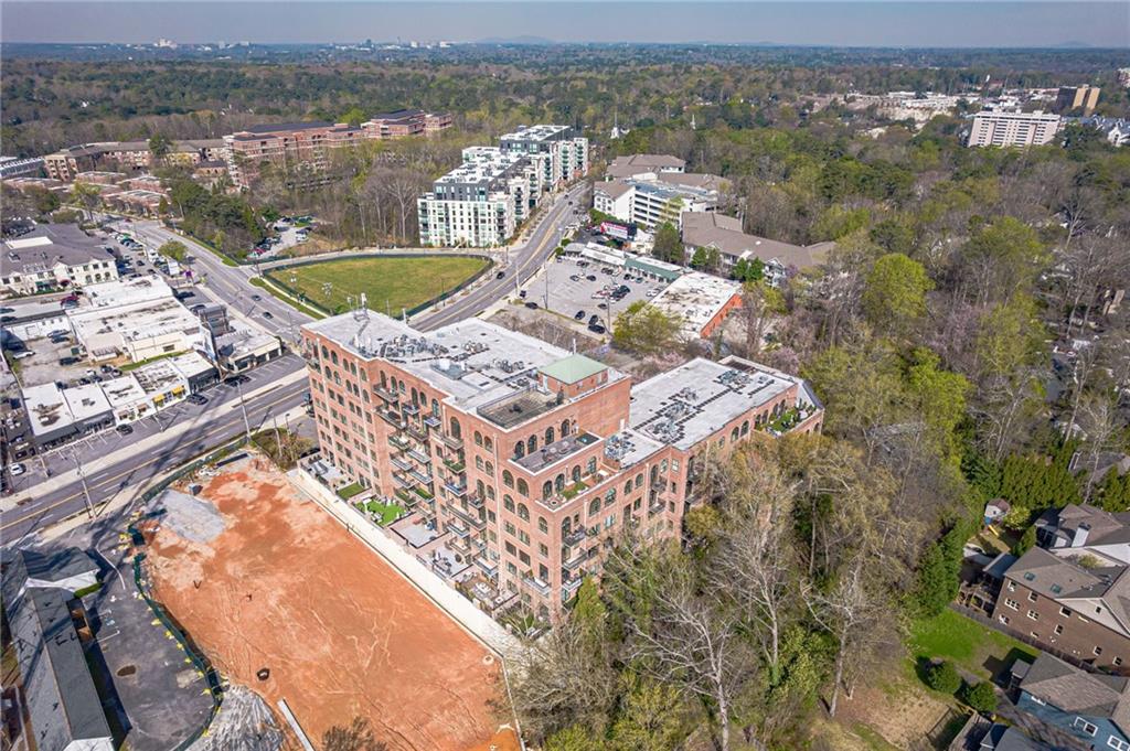 3235 Roswell Road Northeast, Unit 819 Atlanta, GA 30305 - Photo 71 of 76 Gallery Image 71