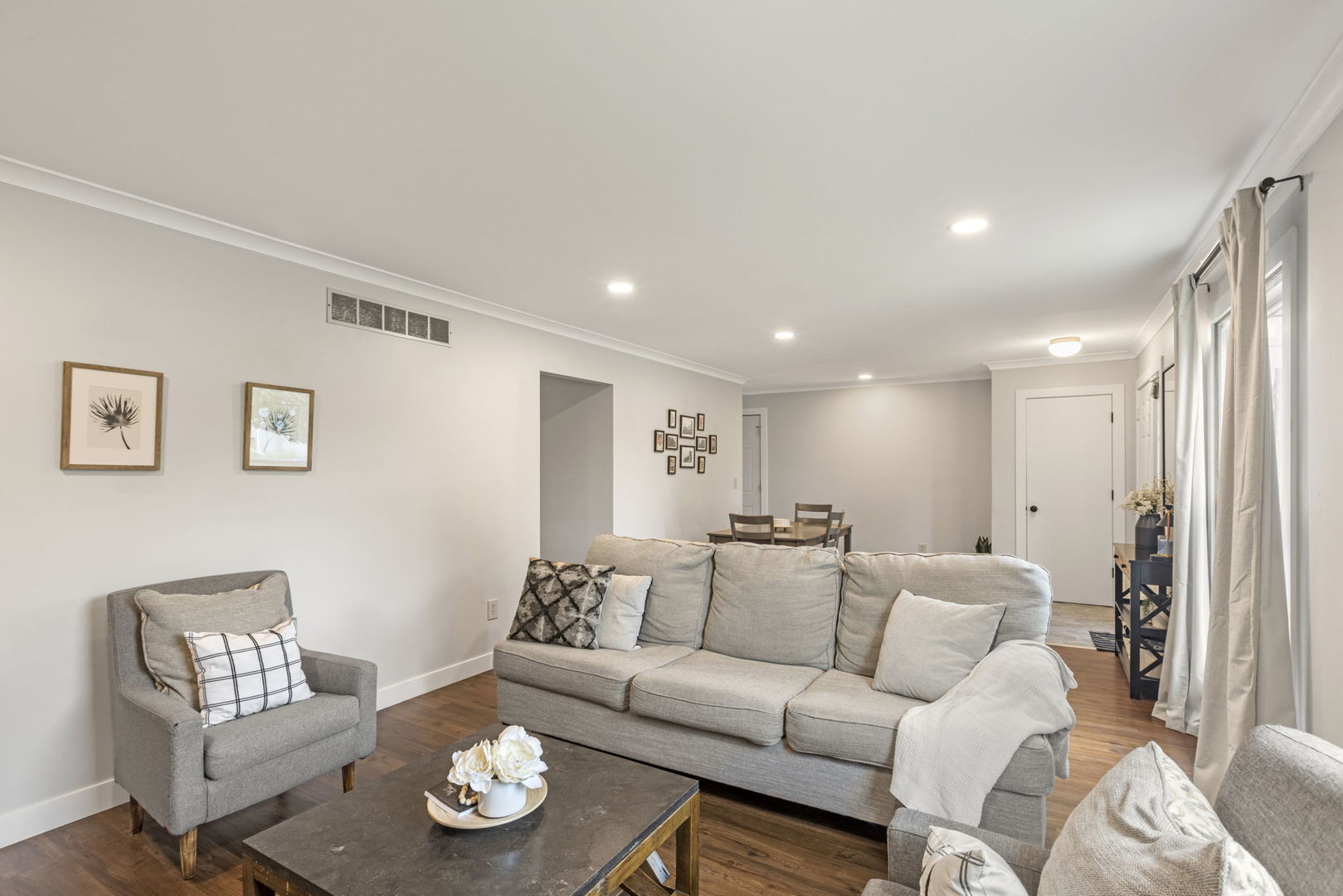 1470 South Tyler Road St. Charles, IL 60174 - Photo 5 of 22 Gallery Image 5
