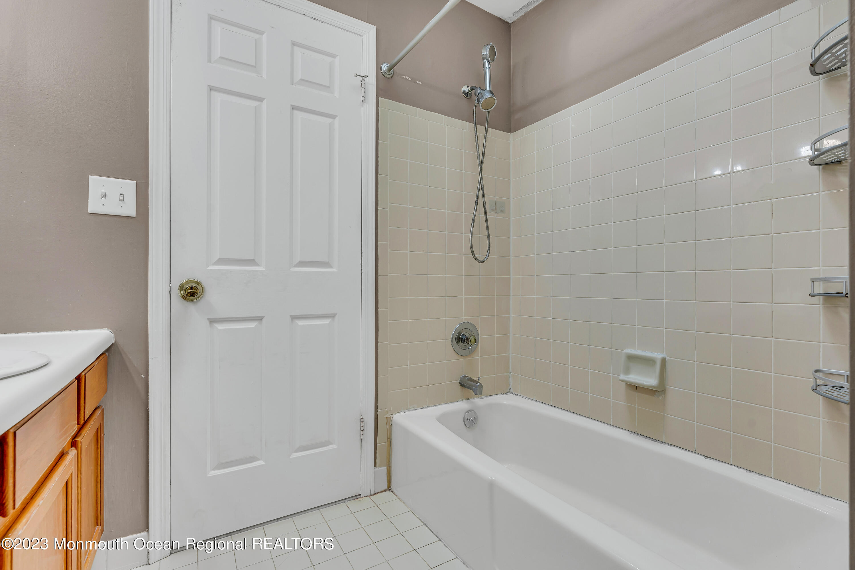 122 La Rue Lane, Unit 122 East Brunswick, NJ 08816 - Photo 20 of 28 020__dsc0477