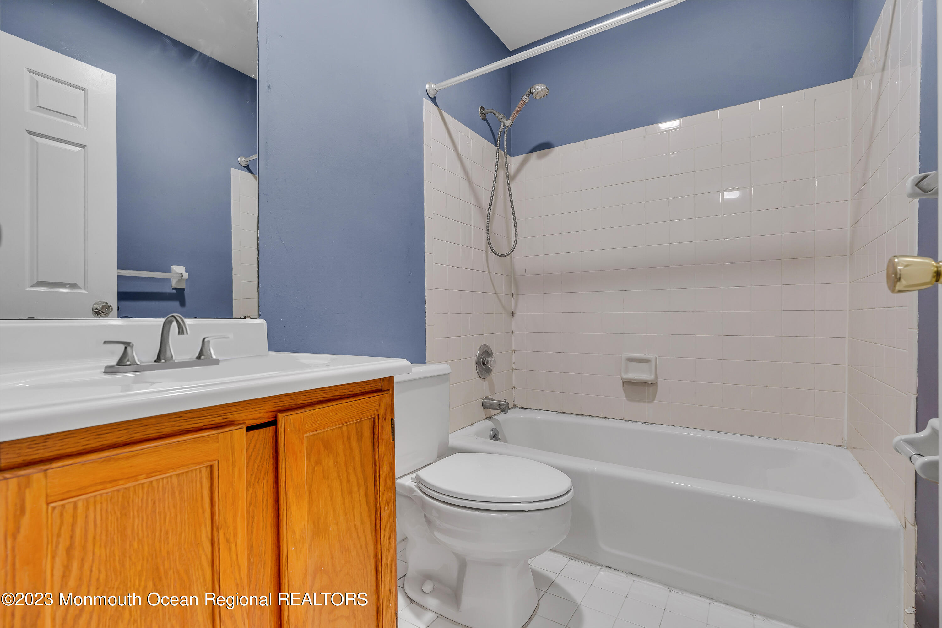 122 La Rue Lane, Unit 122 East Brunswick, NJ 08816 - Photo 21 of 28 021__dsc0482
