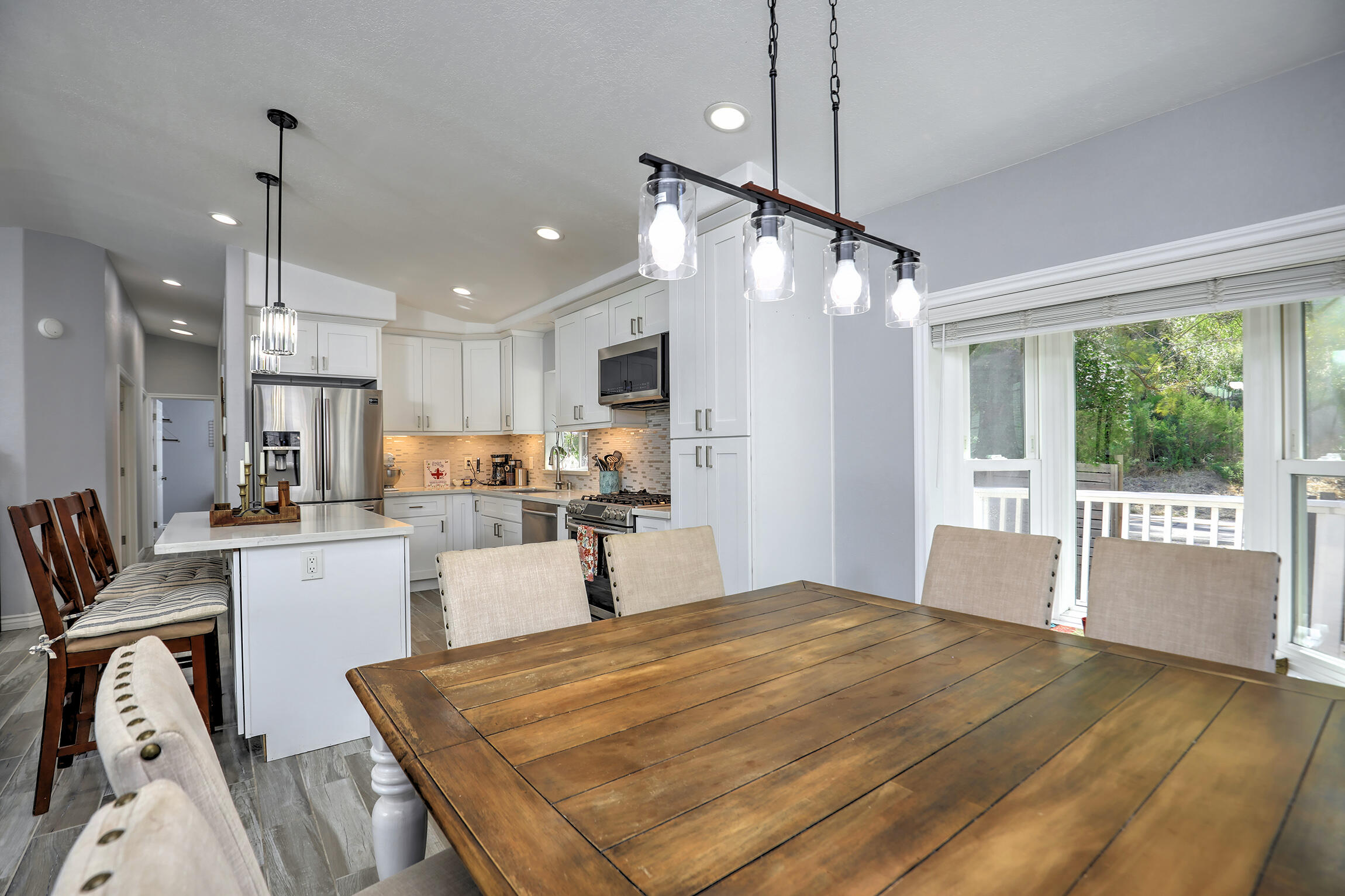 1625 Sycamore Canyon Road Santa Barbara, CA 93108 - Photo 8 of 31 Dining/Kitchen