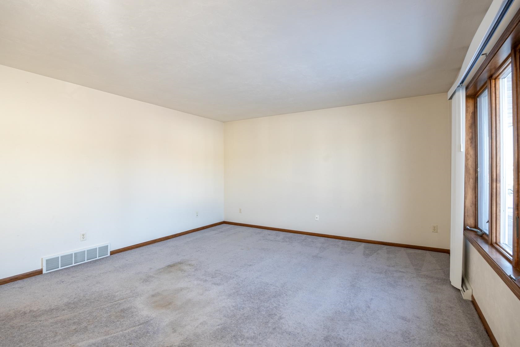 W2247 Block Road Appleton, WI 54915 - Photo 5 of 18