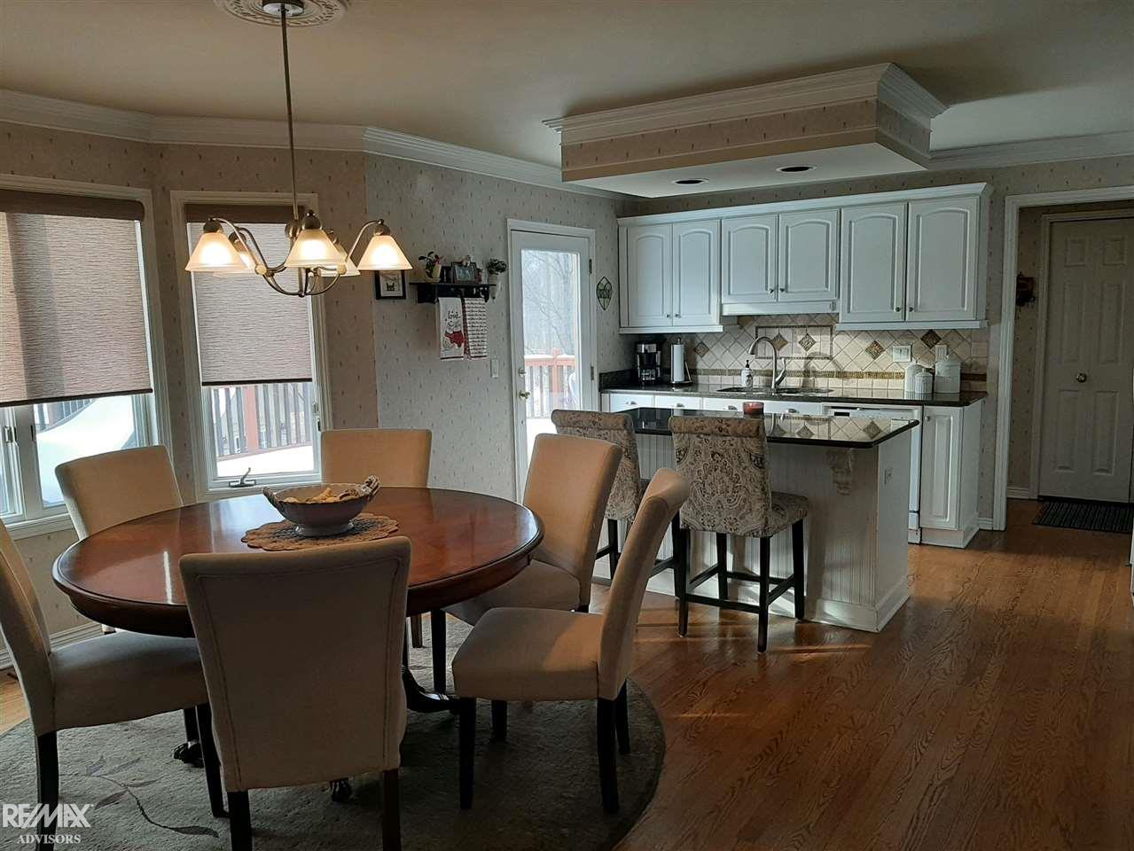 52901 Baker Road New Baltimore, MI 48047 - Photo 9 of 30 50034409-8.JPG