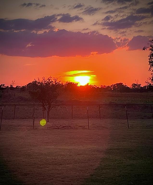 6482 County Road 321 Valley View, TX 76272 - Photo 37 of 40