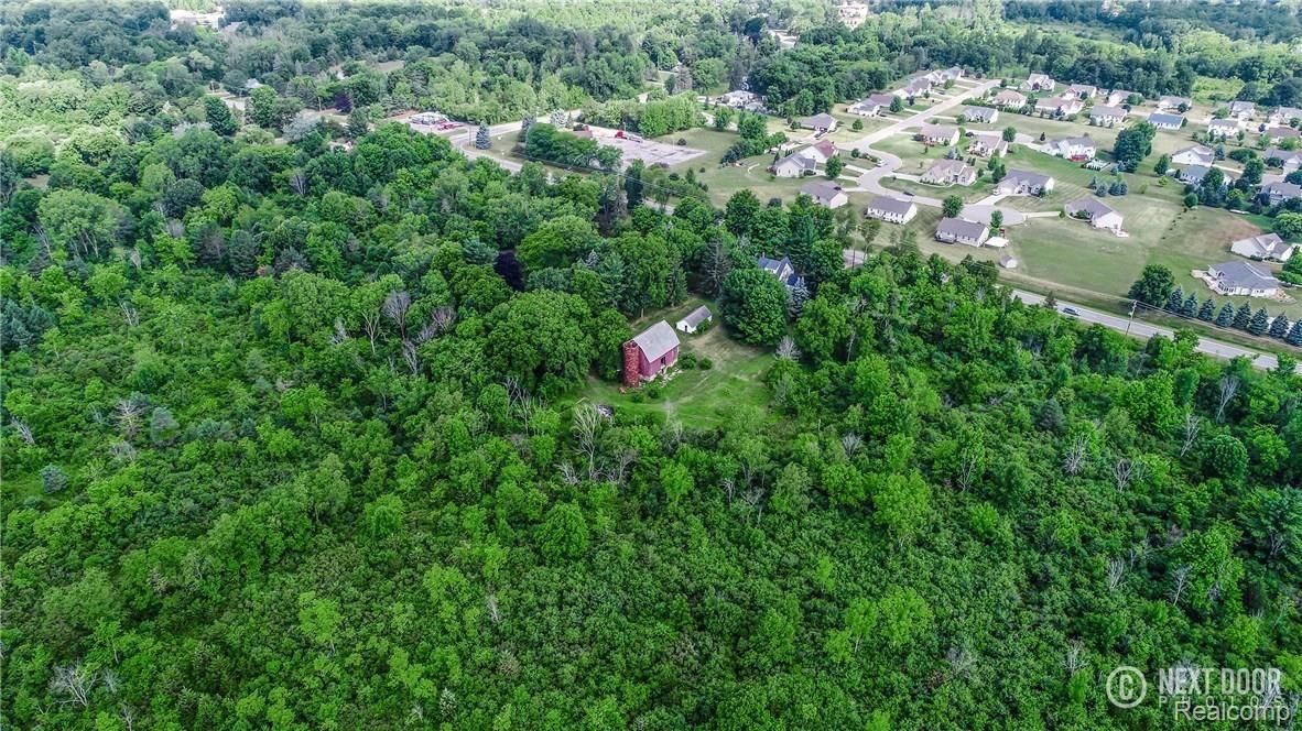 5461 Beecher Road Flint, MI 48532 - Photo 26 of 35 DJI_0525-1.jpg