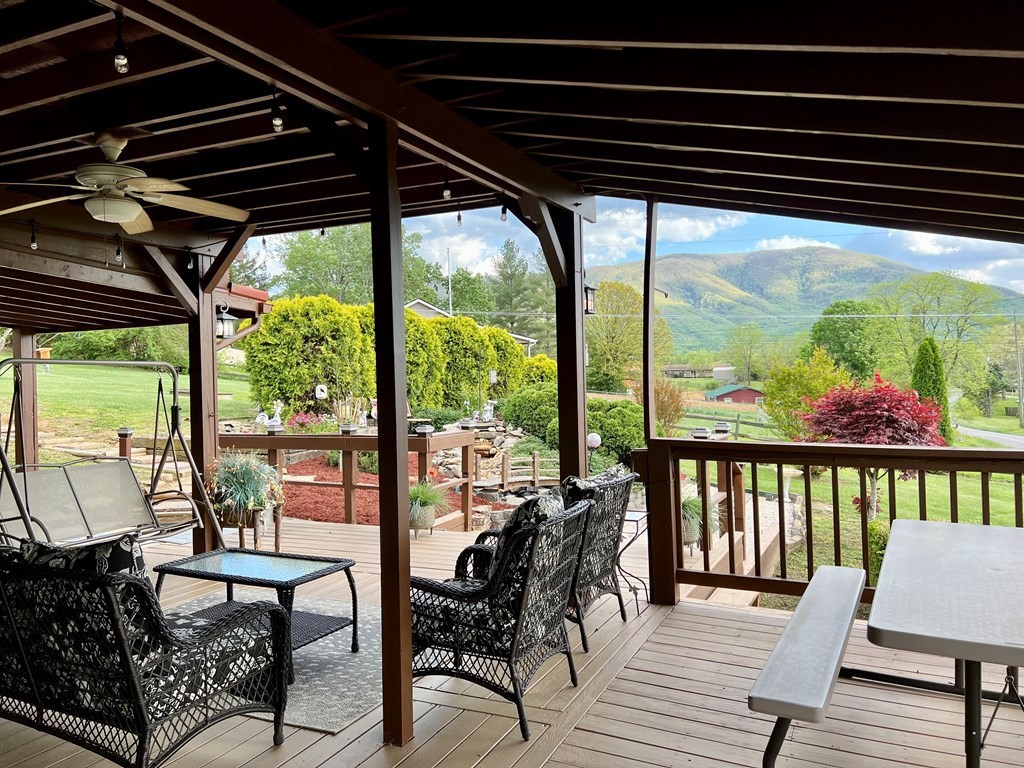 2007 Little Cove Road Sevierville, TN 37862 - Photo 8 of 44