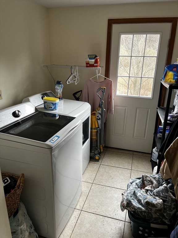 19 Smith Road Mansfield, MA 02048 - Photo 27 of 34