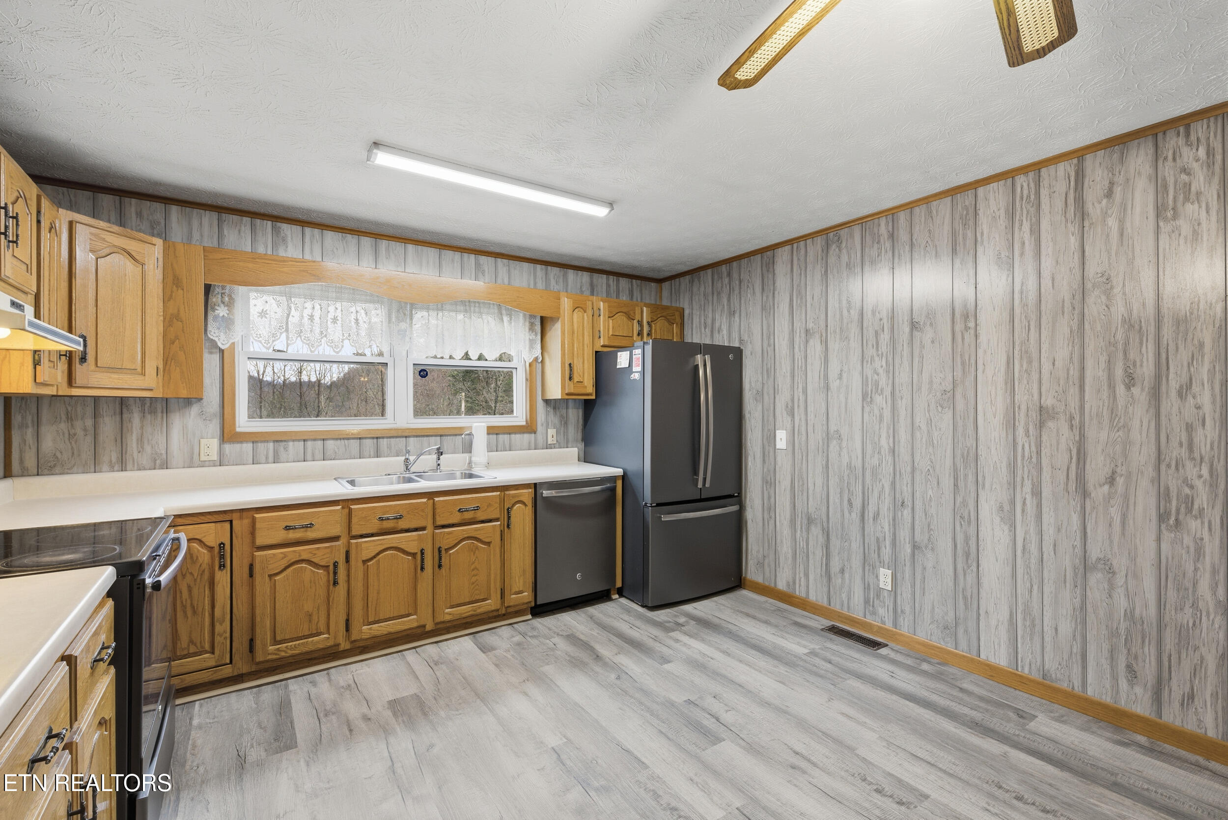 3522 Bogard Road Cosby, TN 37722 - Photo 18 of 48 13_img_0047