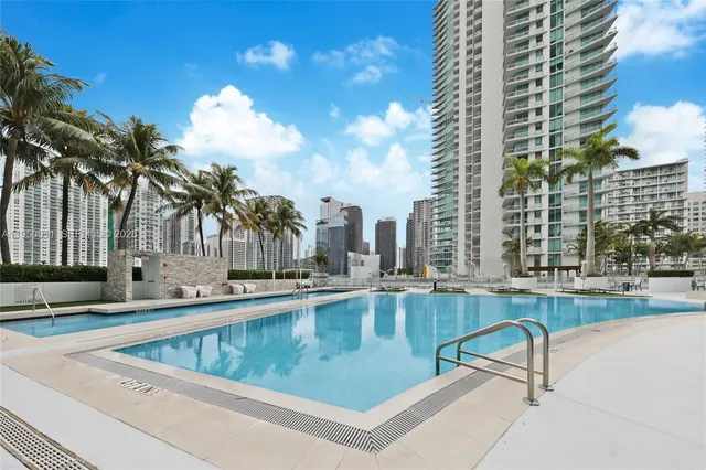 $599,000 | 90 Southwest 3rd Street, Unit 3109, Miami, FL 33130