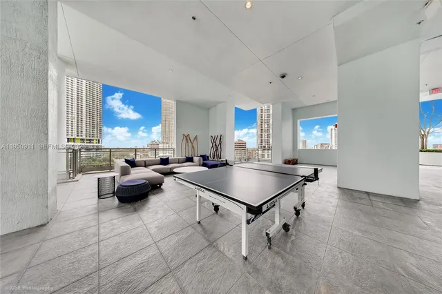 $599,000 | 90 Southwest 3rd Street, Unit 3109, Miami, FL 33130