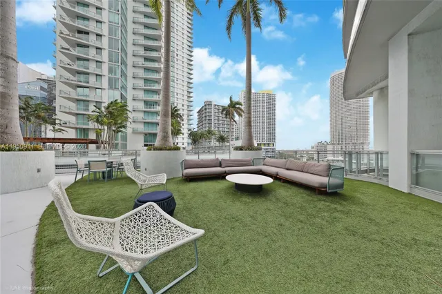 $599,000 | 90 Southwest 3rd Street, Unit 3109, Miami, FL 33130