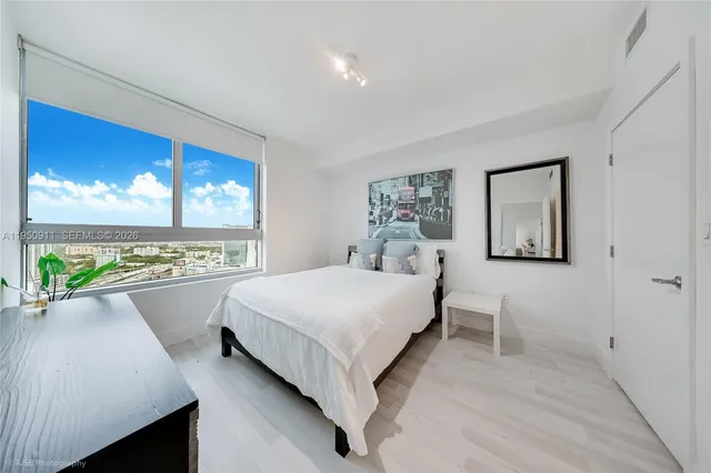 $599,000 | 90 Southwest 3rd Street, Unit 3109, Miami, FL 33130