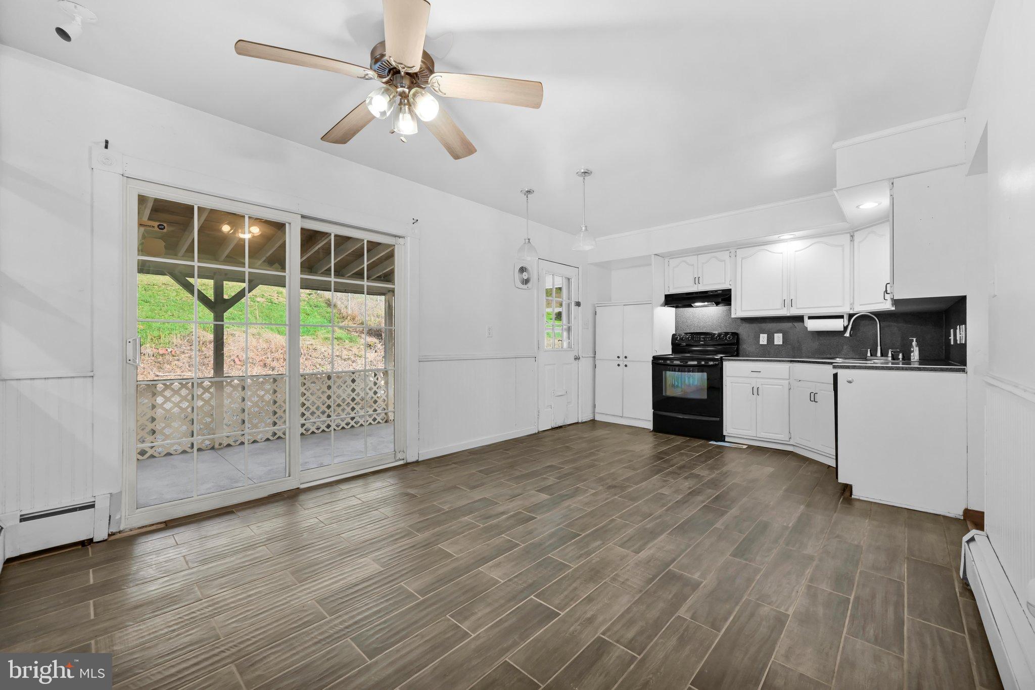 1899 Long Run Road Schuylkill Haven, PA 17972 - Photo 12 of 37 Kitchen