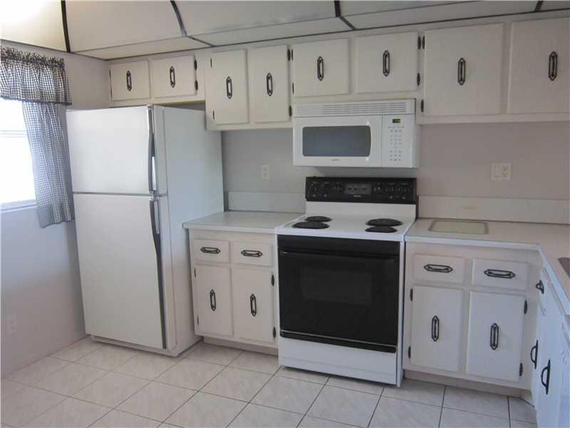 8838 West McNab Road, Unit 101 Tamarac, FL 33321 - Photo 11 of 11 Exterior Front