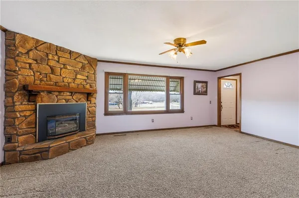 $479,900 | 1869 190th Road, Wathena, KS 66090