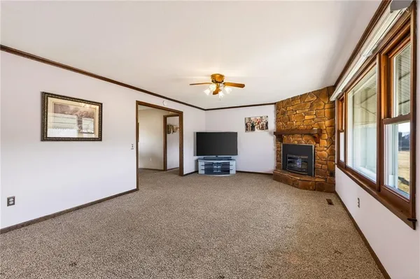 $479,900 | 1869 190th Road, Wathena, KS 66090