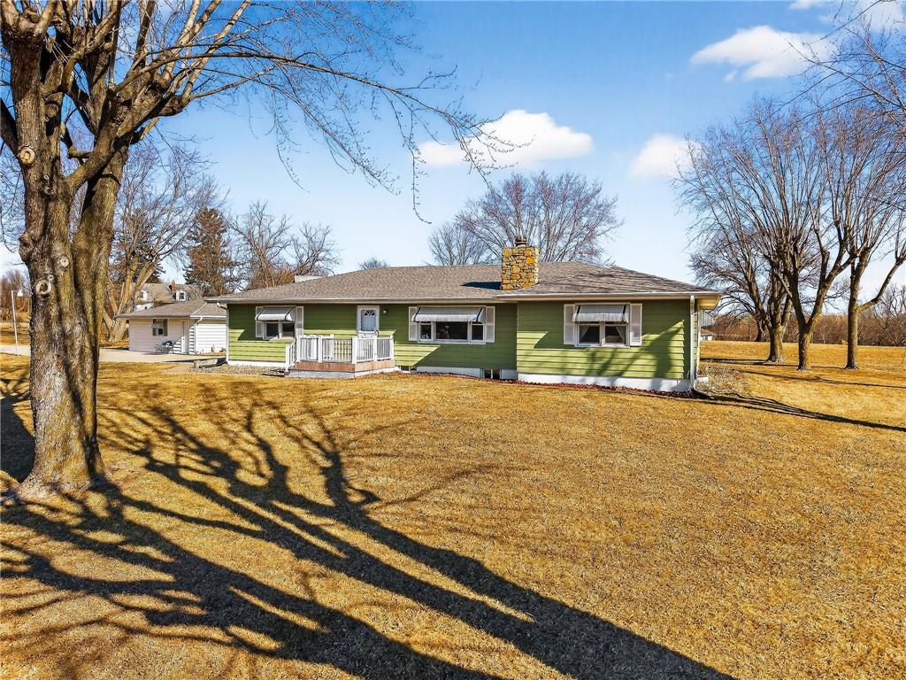 1869 190th Road Wathena, KS 66090 - Photo 2 of 42