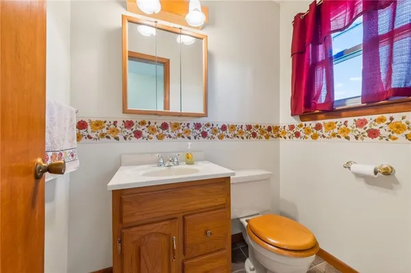 $479,900 | 1869 190th Road, Wathena, KS 66090
