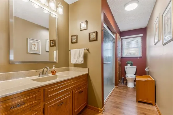 $479,900 | 1869 190th Road, Wathena, KS 66090